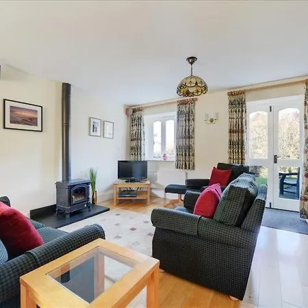Sleeps 8 Wifi